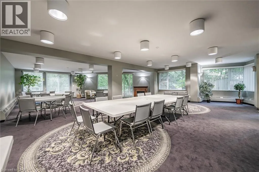 77 GOVERNORS Road Unit# 207, #207