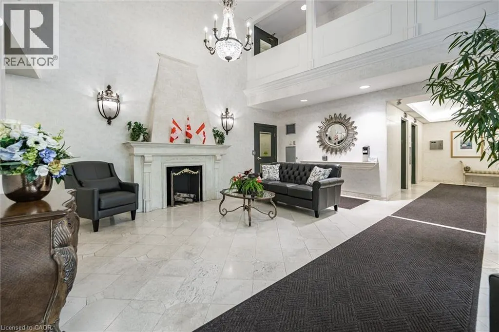 77 GOVERNORS Road Unit# 207, #207