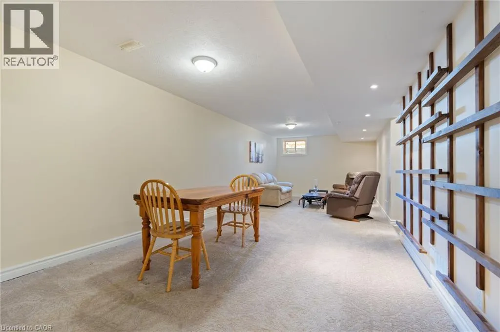 510 QUEENSWAY W Unit# 33, #33