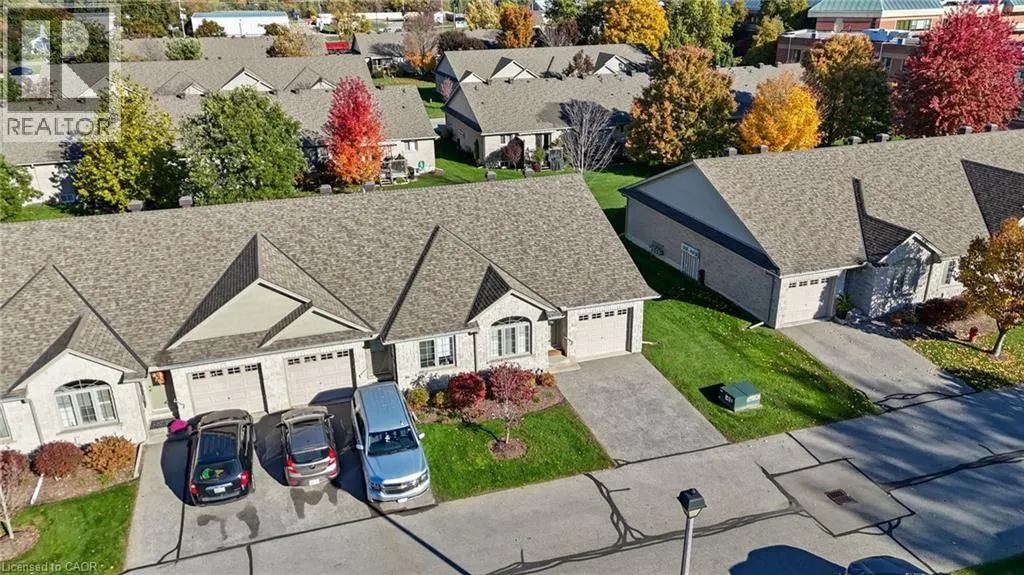 510 QUEENSWAY W Unit# 33, #33