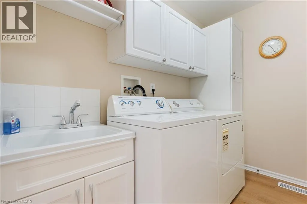 510 QUEENSWAY W Unit# 33, #33