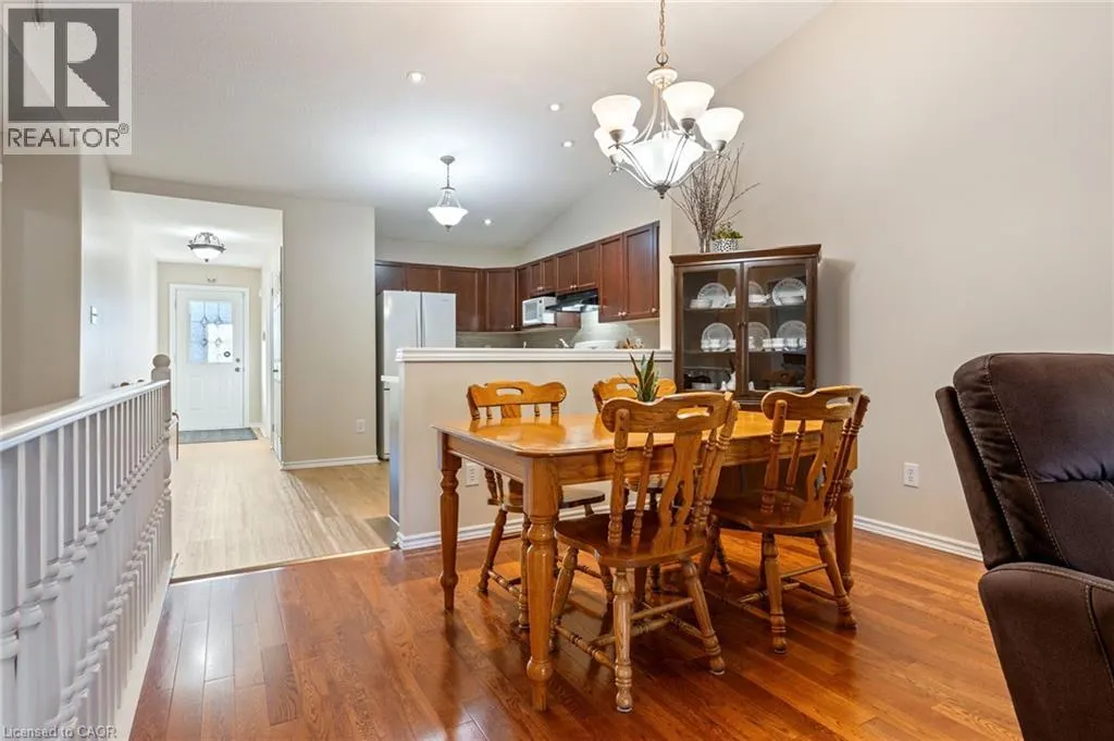 510 QUEENSWAY W Unit# 33, #33