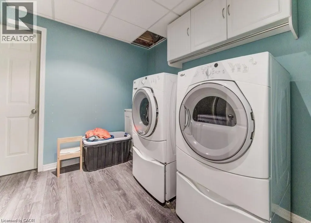 220 LEMON GRASS Crescent