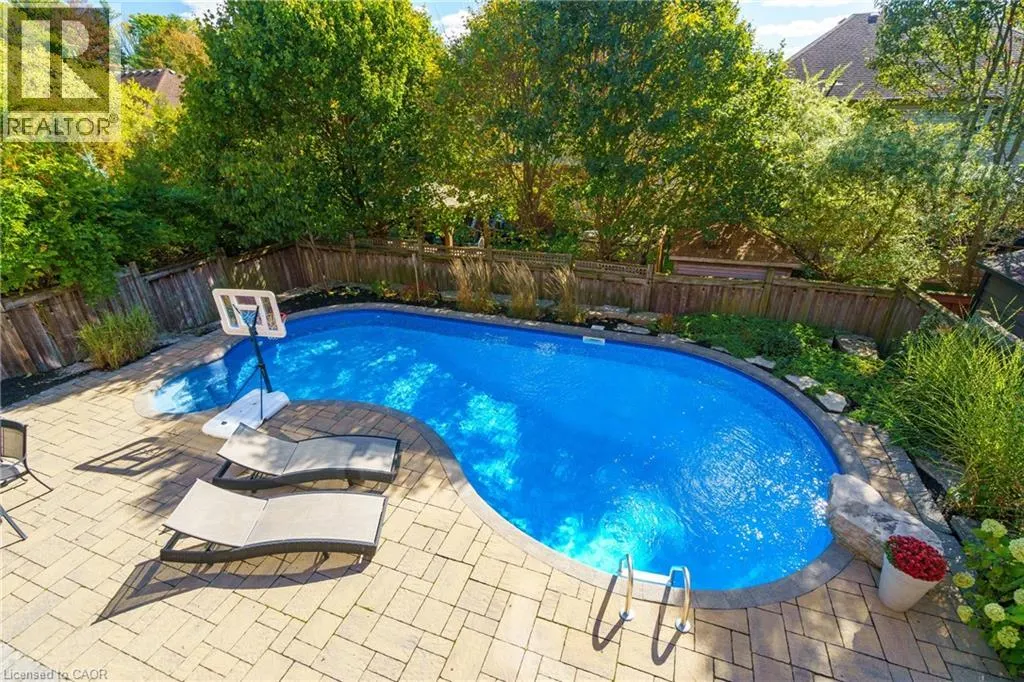 47 STOWBRIDGE Crescent