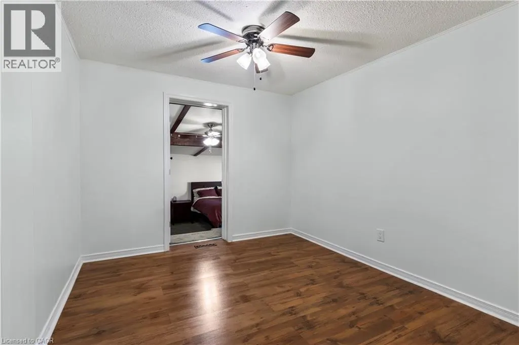 50 GLEDHILL Crescent