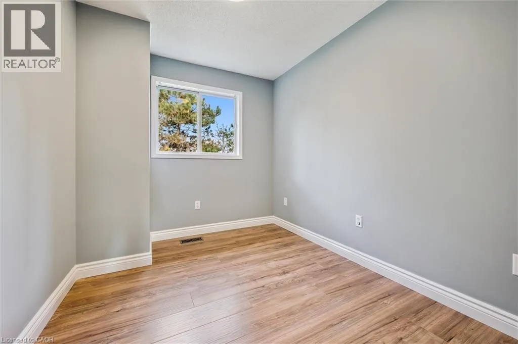 589 BEECHWOOD Drive Unit# 5, #5