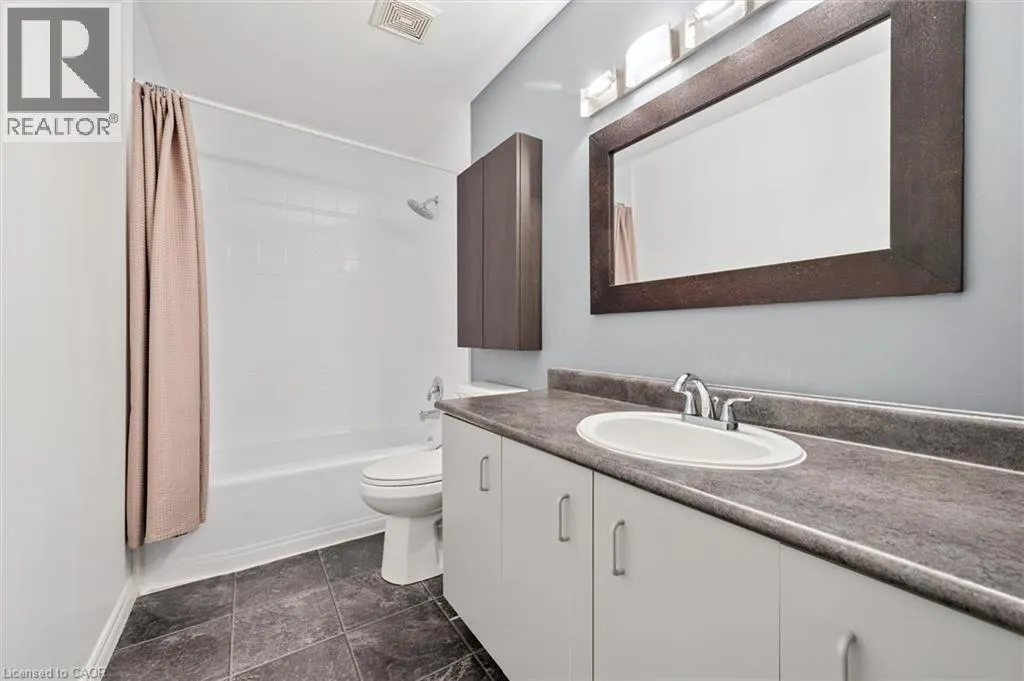 589 BEECHWOOD Drive Unit# 5, #5