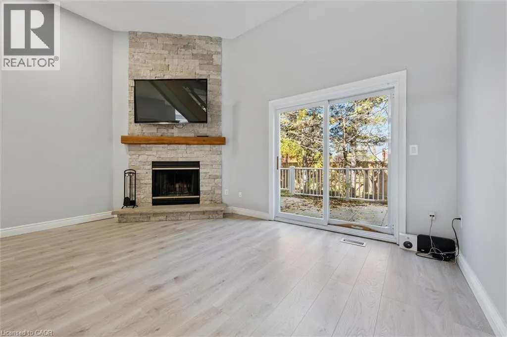 589 BEECHWOOD Drive Unit# 5, #5