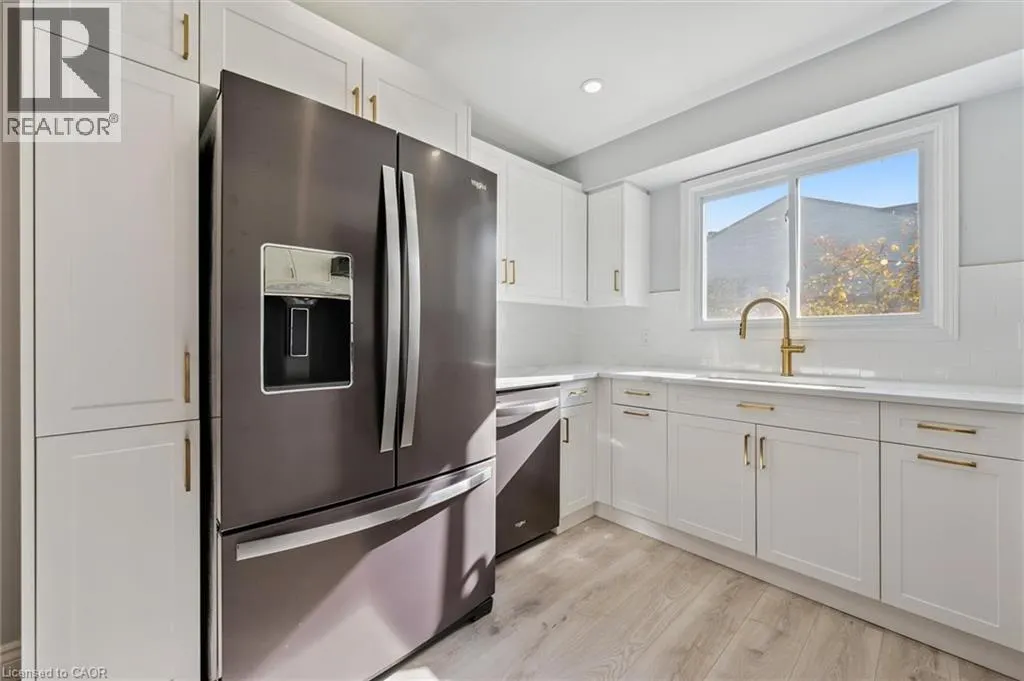 589 BEECHWOOD Drive Unit# 5, #5