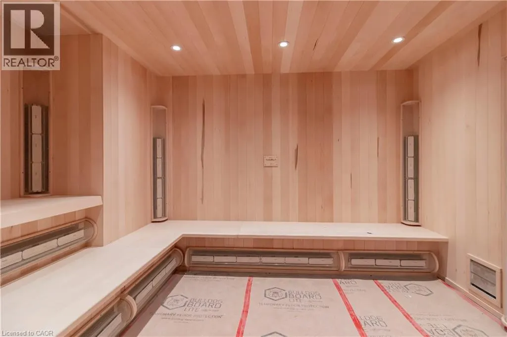 25 WELLINGTON Street S Unit# 3205, #3205