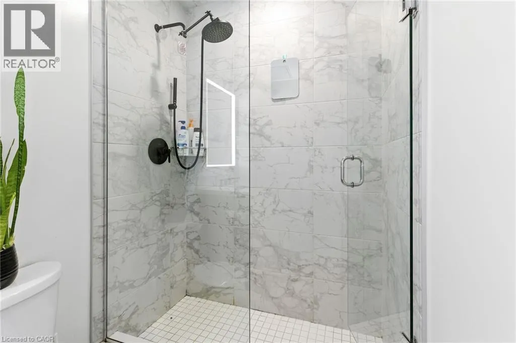 118 KING Street E Unit# 523, #523