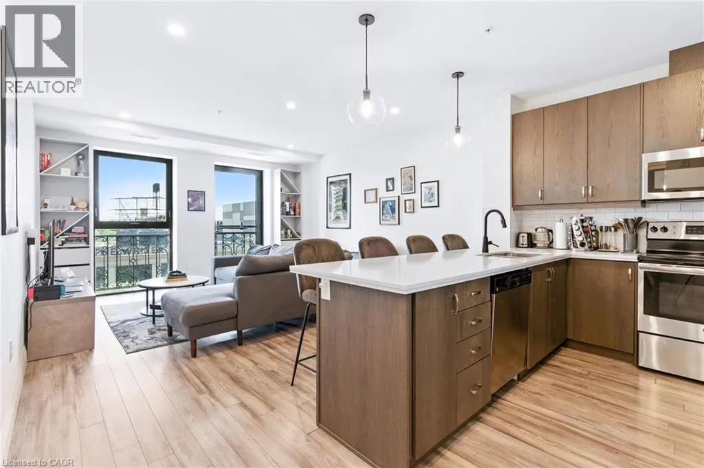 118 KING Street E Unit# 523, #523