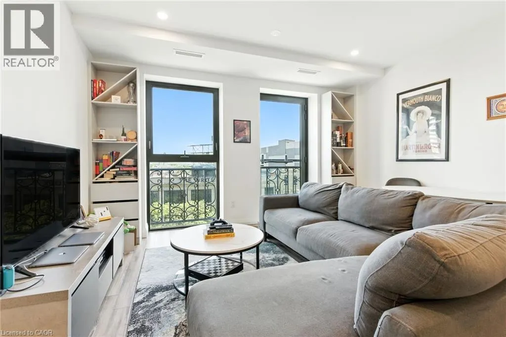 118 KING Street E Unit# 523, #523