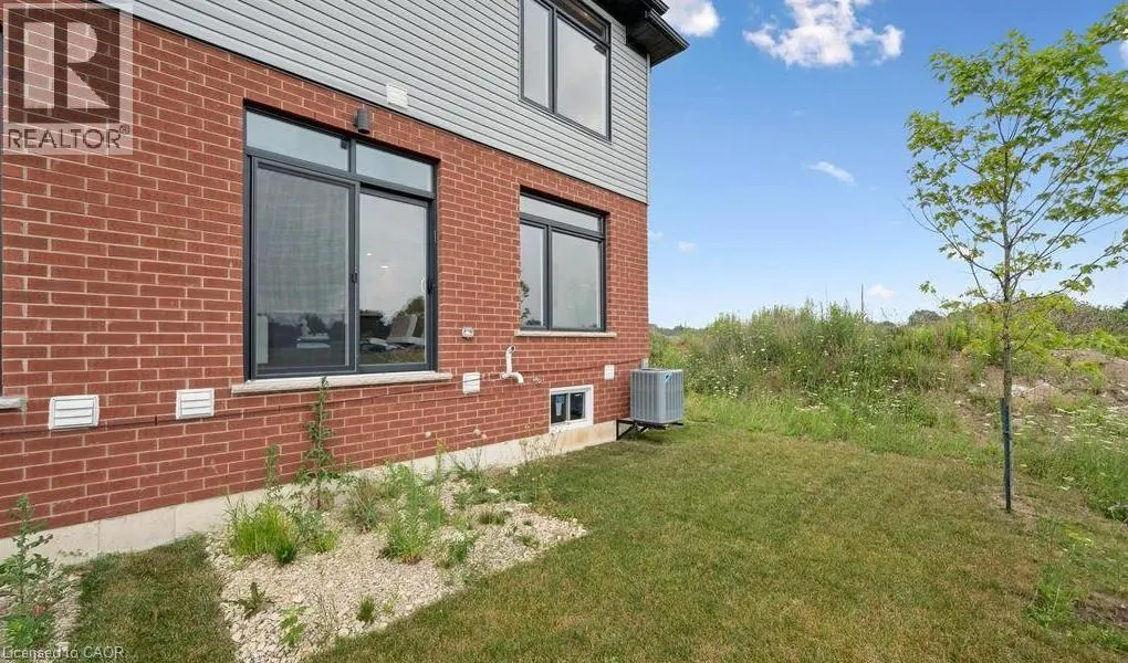 60 AYR MEADOWS Crescent