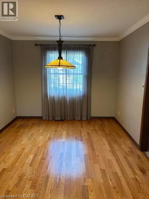 143 ST JAMES Street S