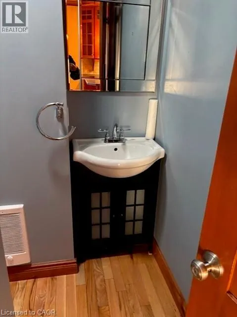 143 ST JAMES Street S