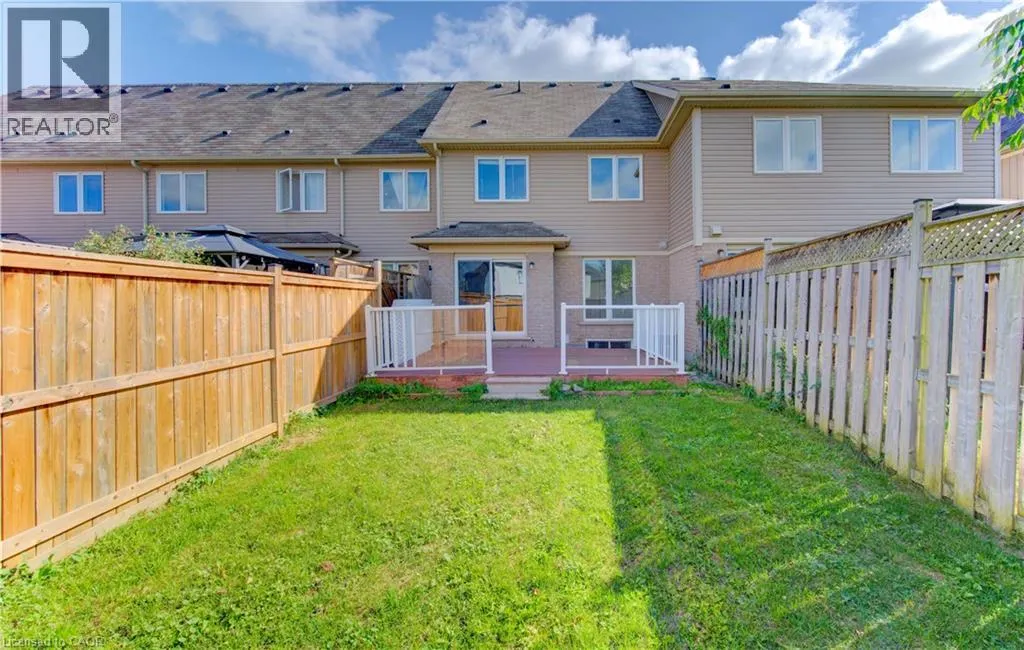 82 TROWBRIDGE Street