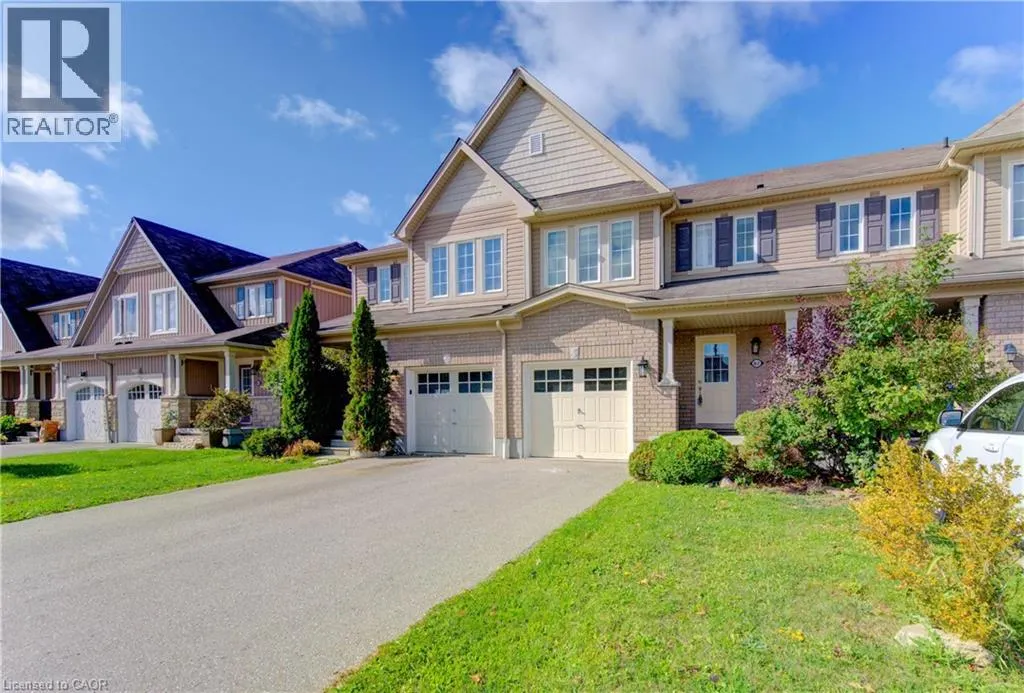 82 TROWBRIDGE Street