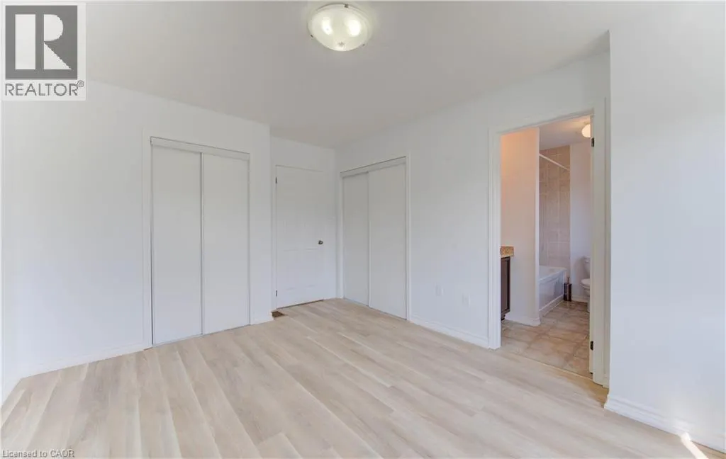 82 TROWBRIDGE Street