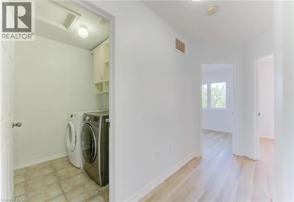 82 TROWBRIDGE Street