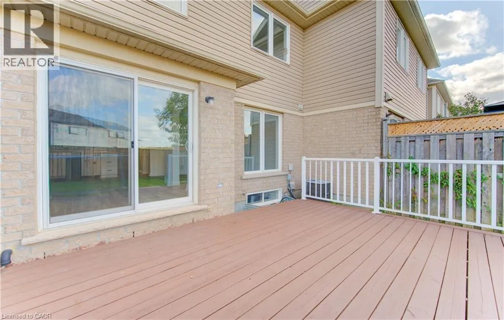 82 TROWBRIDGE Street