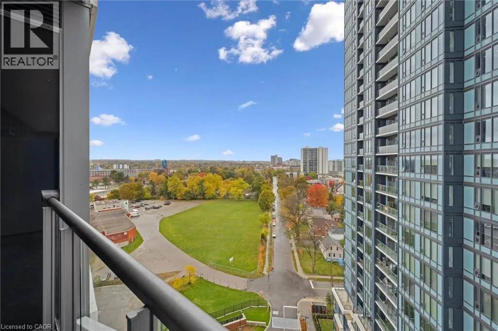 25 WELLINGTON Street S Unit# 807, #807