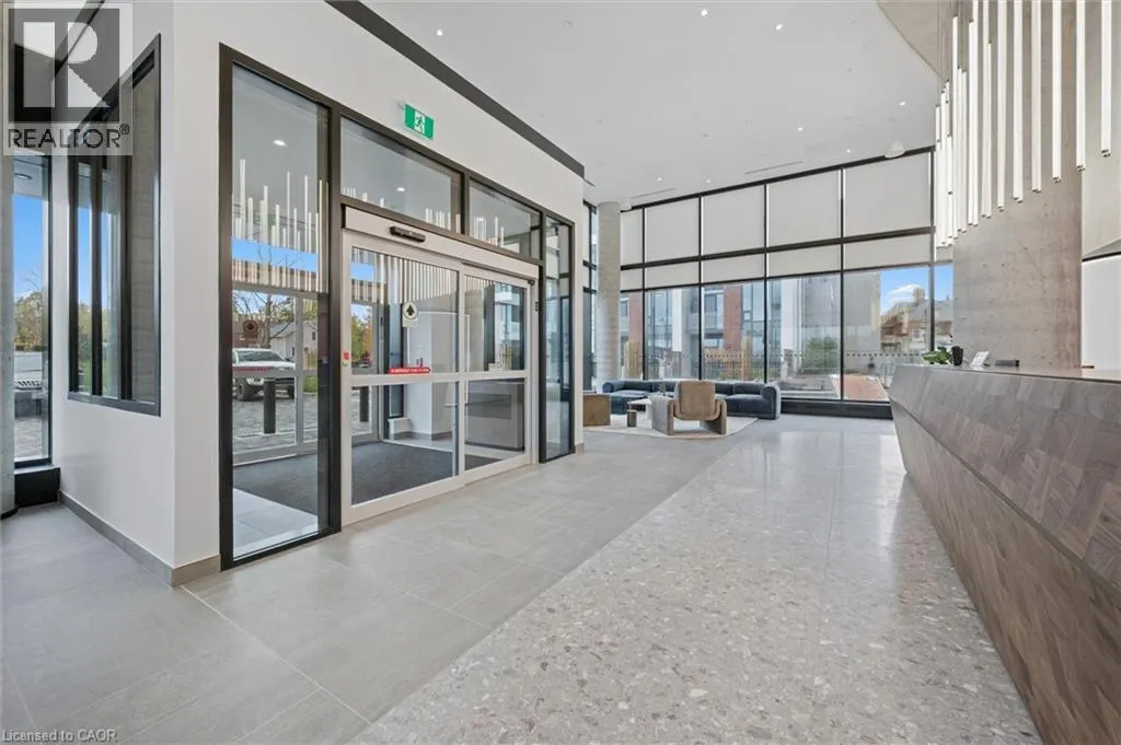 25 WELLINGTON Street S Unit# 807, #807