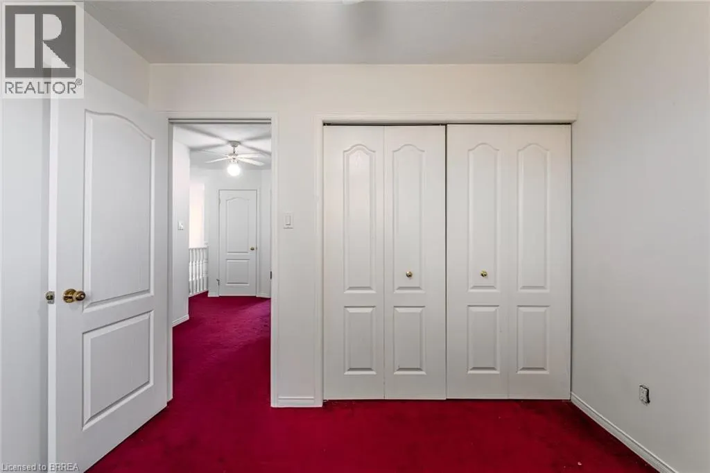 25 ANASTASIA Crescent