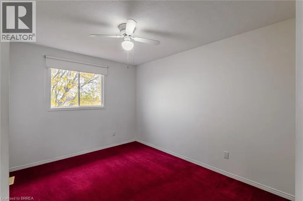 25 ANASTASIA Crescent