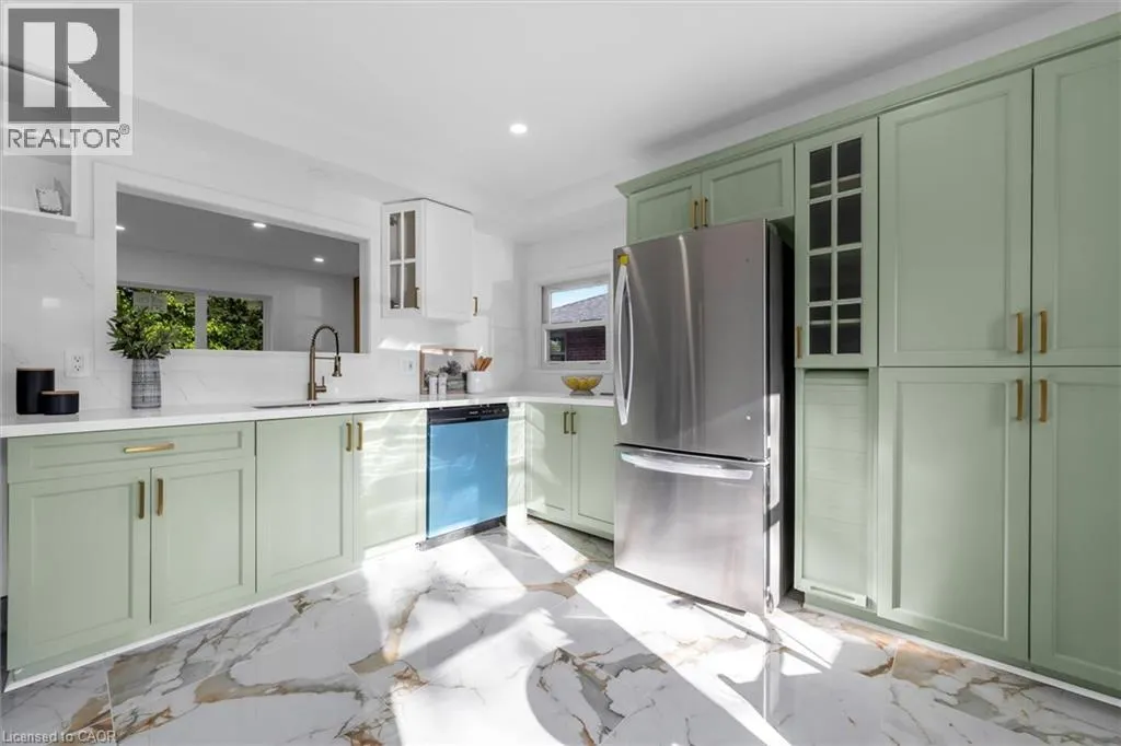 39 GRANDFIELD Street