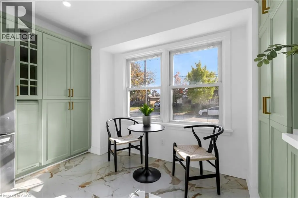 39 GRANDFIELD Street