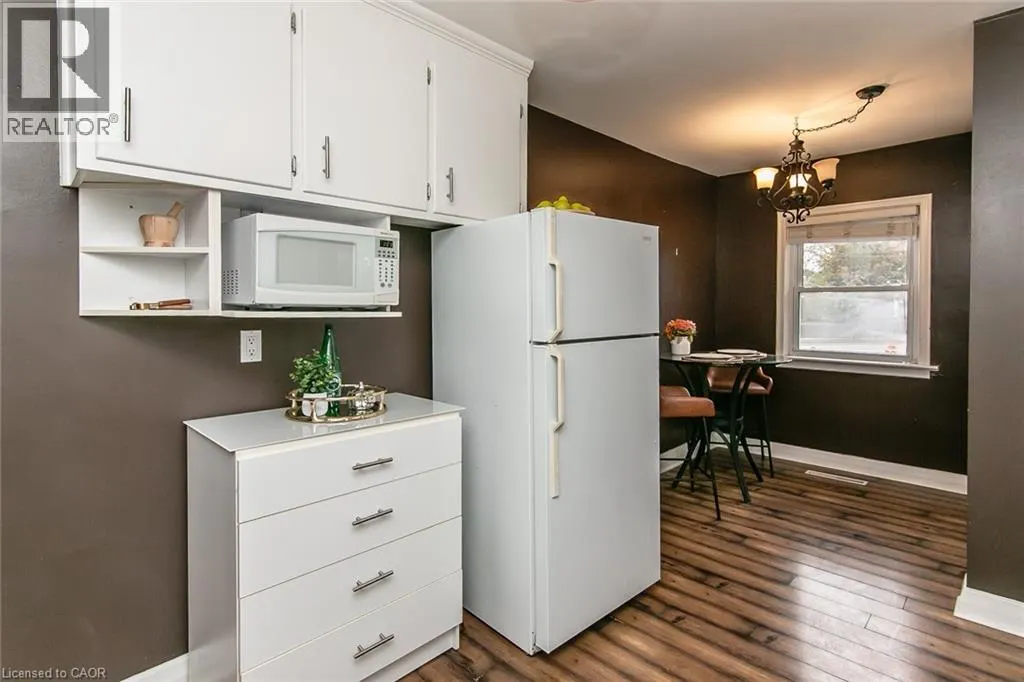 552 COURTLAND Avenue E