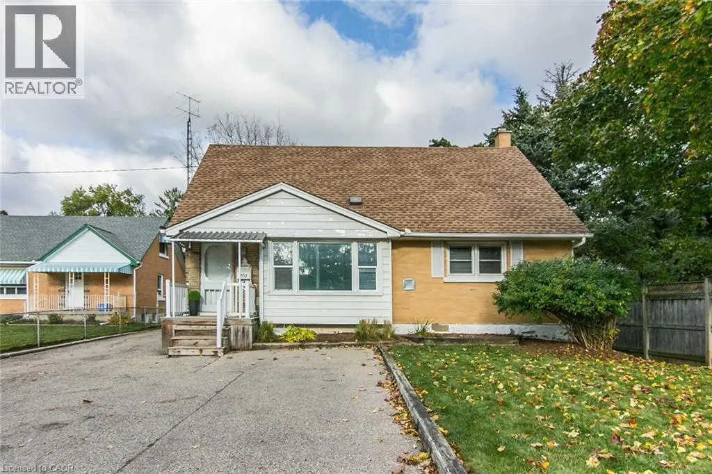 552 COURTLAND Avenue E