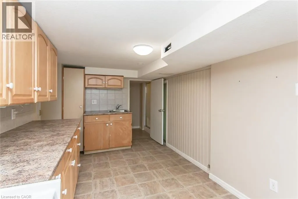 552 COURTLAND Avenue E