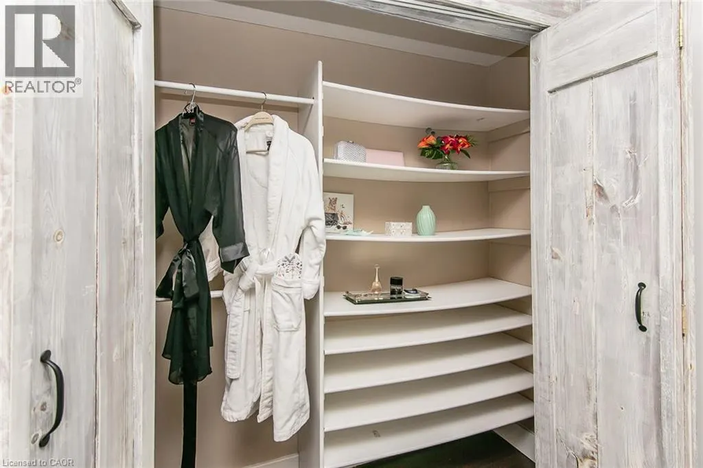 552 COURTLAND Avenue E