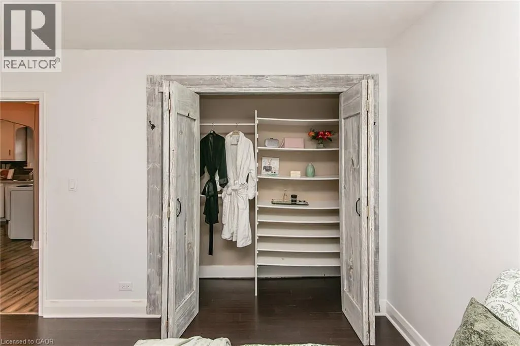 552 COURTLAND Avenue E