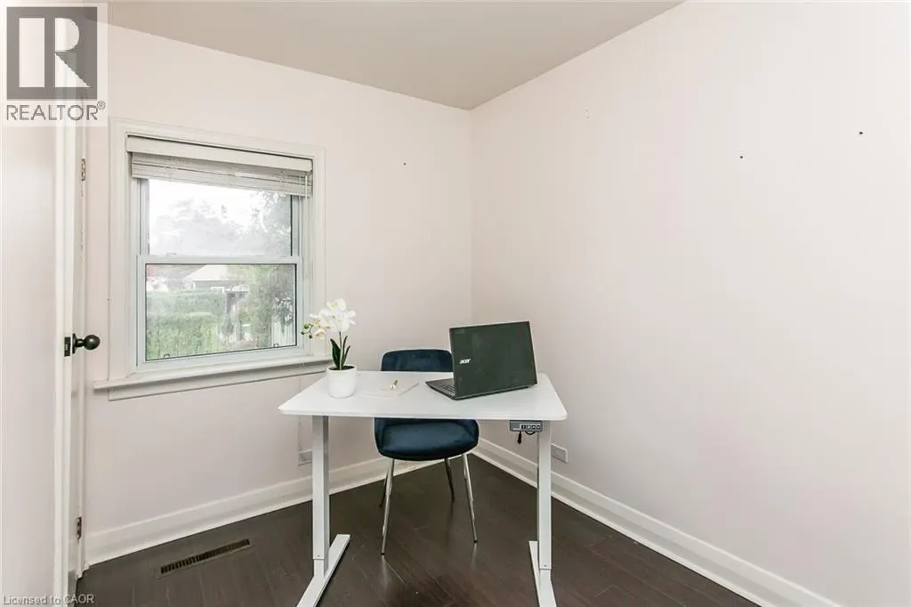 552 COURTLAND Avenue E