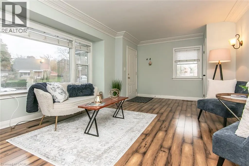 552 COURTLAND Avenue E