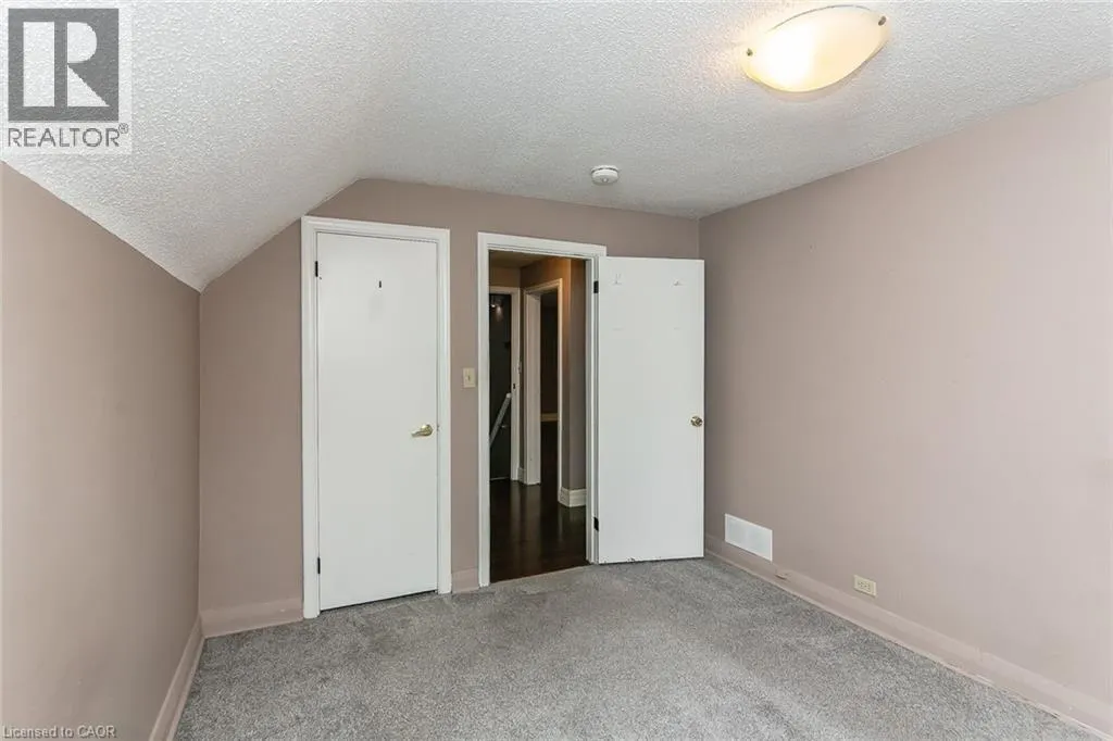 552 COURTLAND Avenue E