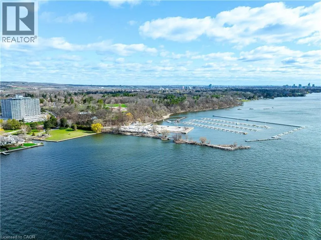 800 LASALLE PARK Road