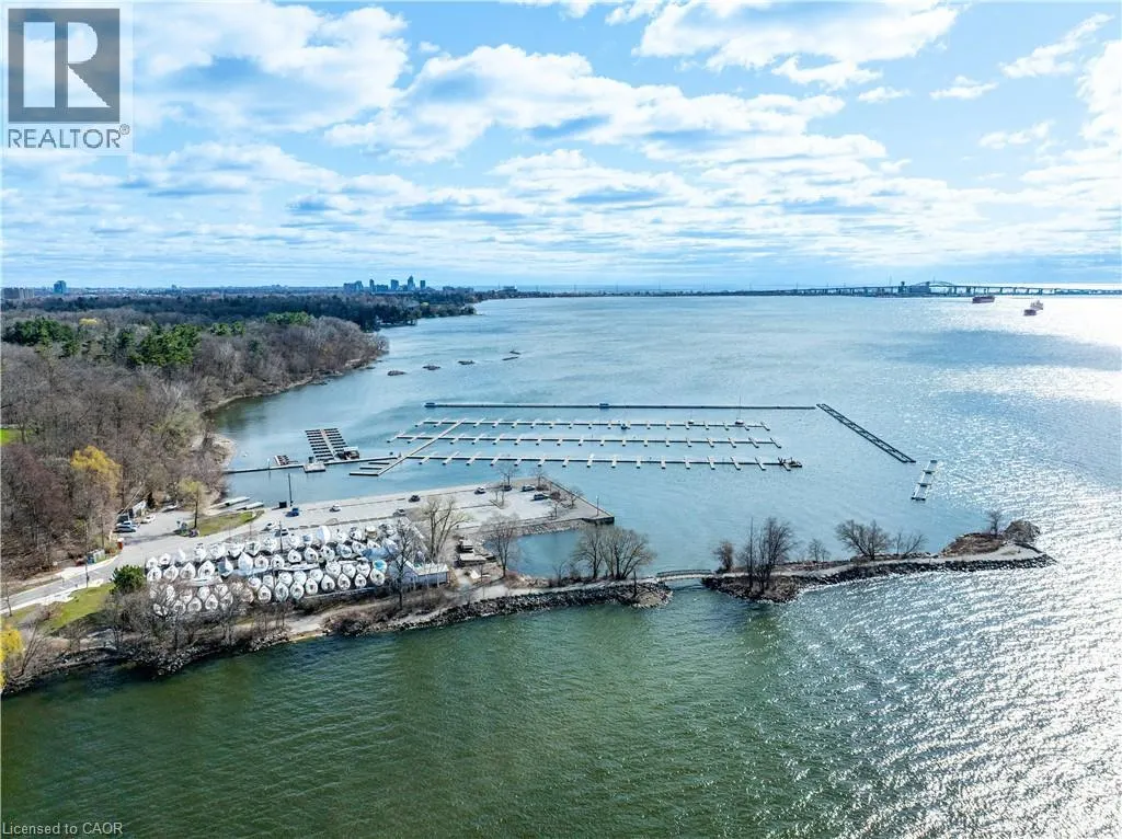 800 LASALLE PARK Road