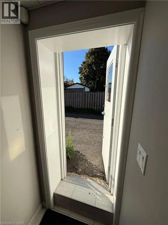 302 BRUCEDALE Avenue