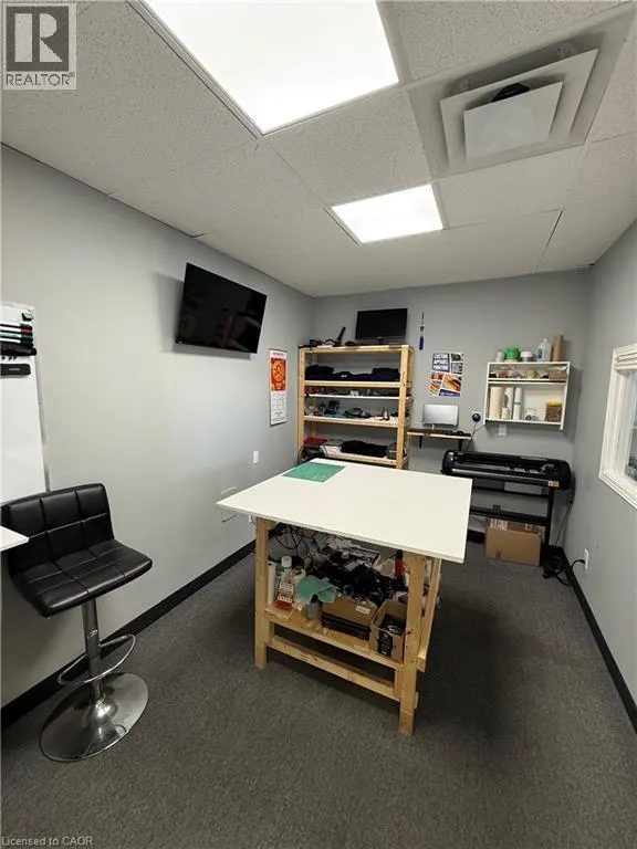 302 BRUCEDALE Avenue