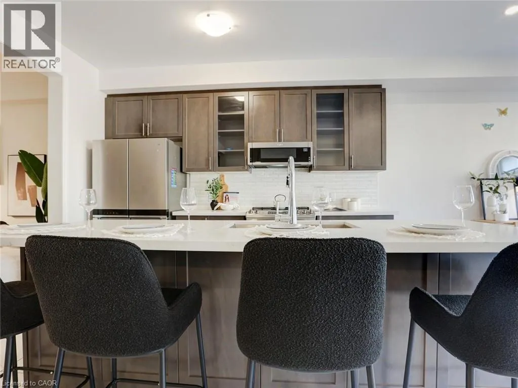 166 DEERPATH Drive Unit# 100, #100