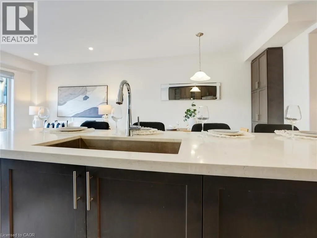 166 DEERPATH Drive Unit# 100, #100