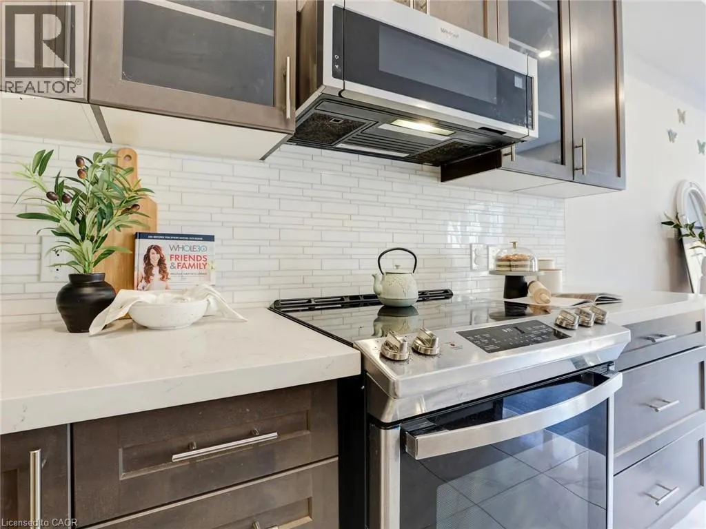 166 DEERPATH Drive Unit# 100, #100