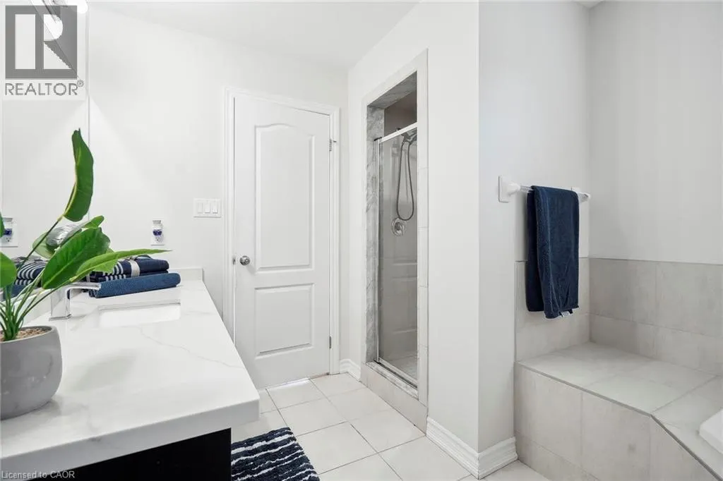 80 BELLROYAL Crescent