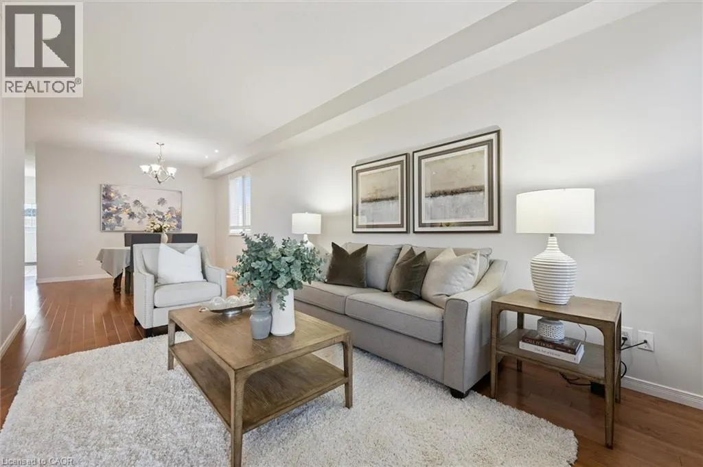 416 BEAUMONT Crescent