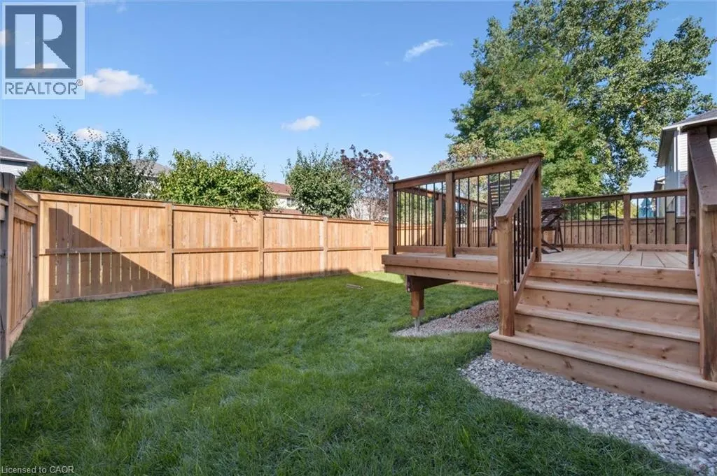 416 BEAUMONT Crescent