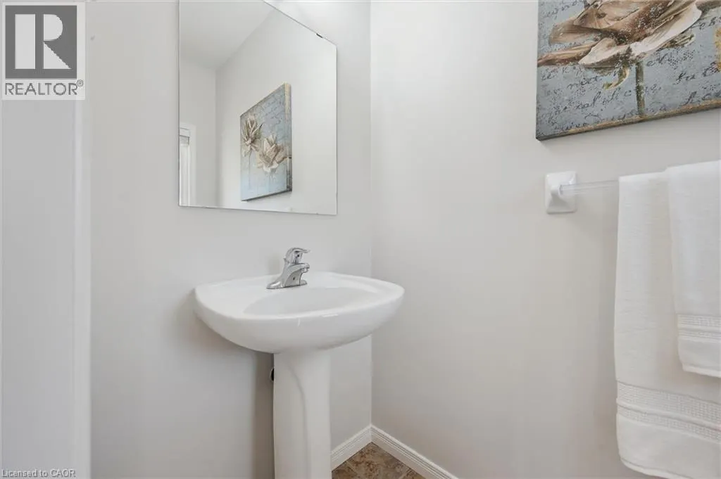 416 BEAUMONT Crescent